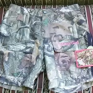 MOSSY OAK Shorts NEW